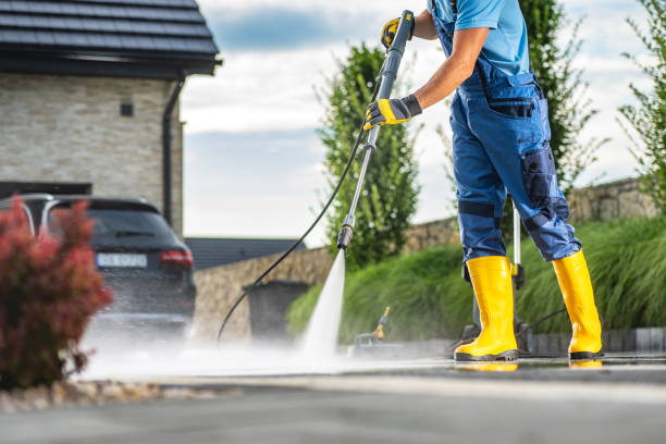 Why Choose Our Certified Pressure Washing Experts for Your Project Needs in Rochelle, GA?