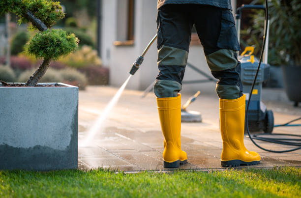 Why Choose Our Certified Pressure Washing Experts for Your Project Needs in Rochelle, GA?
